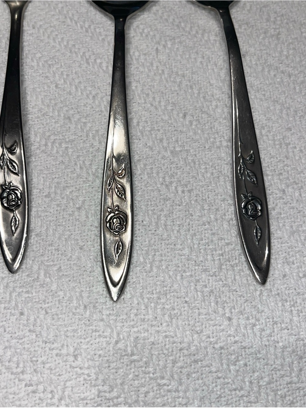 Oneida Community My Rose Silver Floral-Handle Serving Flatware Set - Picture 2 of 10